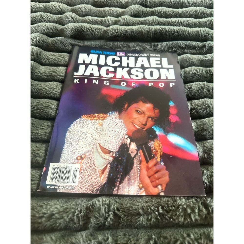 USA Today Life Commemorative Edition Magazine Michael Jackson King of Pop 2009